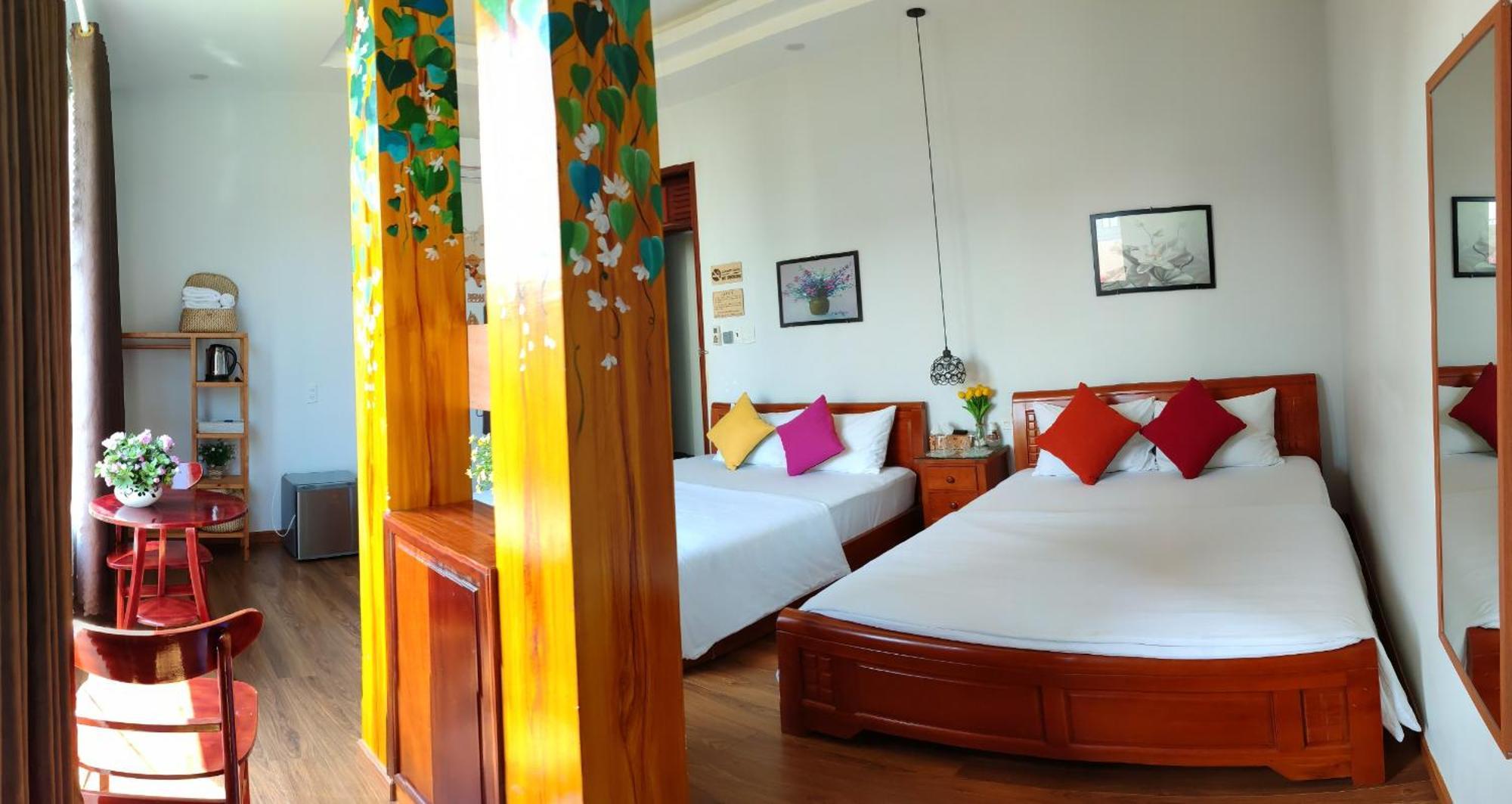 Viet Homestay Куи Нхон Екстериор снимка