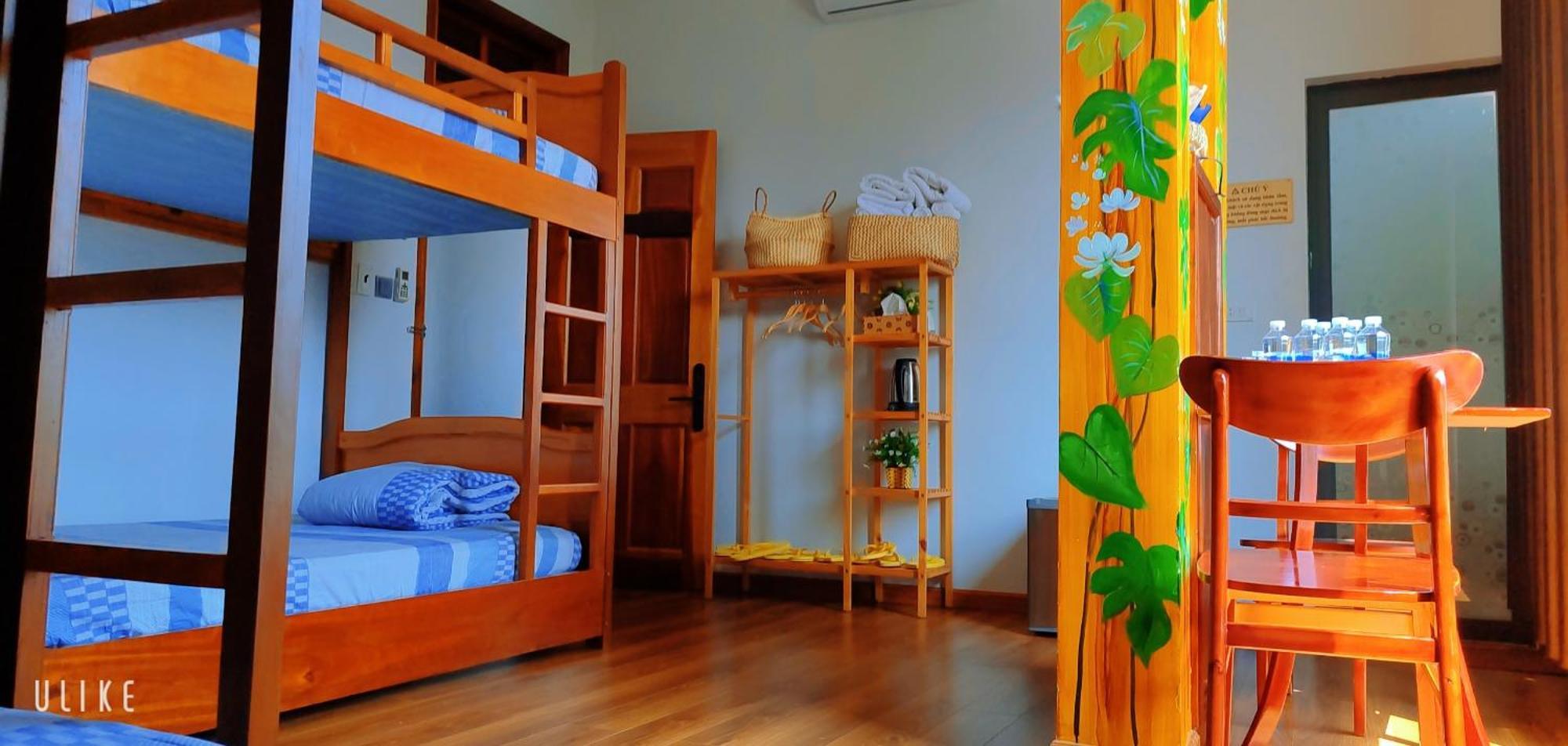 Viet Homestay Куи Нхон Екстериор снимка