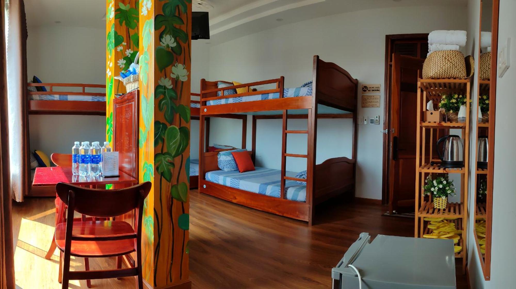 Viet Homestay Куи Нхон Екстериор снимка