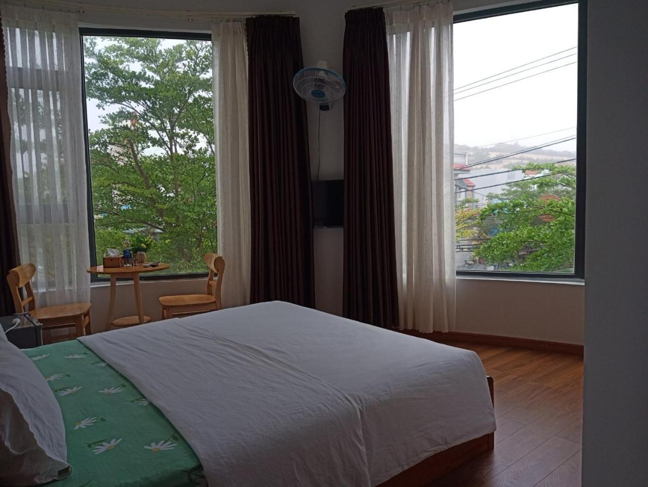 Viet Homestay Куи Нхон Екстериор снимка