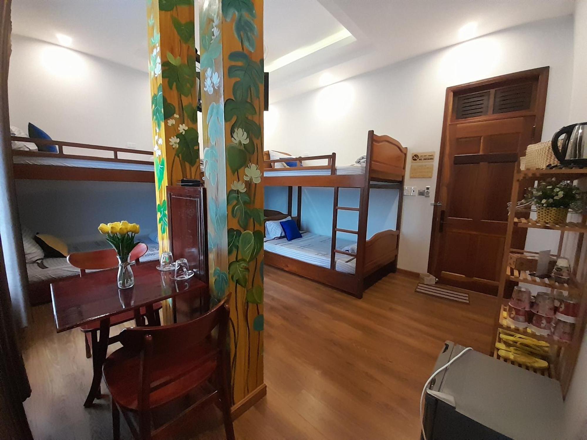 Viet Homestay Куи Нхон Стая снимка